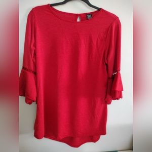 *NWOT*🥀 tunic top with bell sleeves